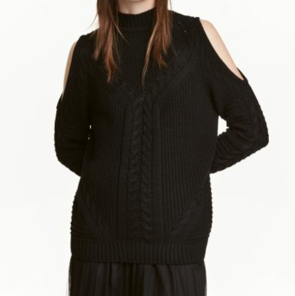 H&M Divided Cold Shoulder Textured Knit Black Sweater